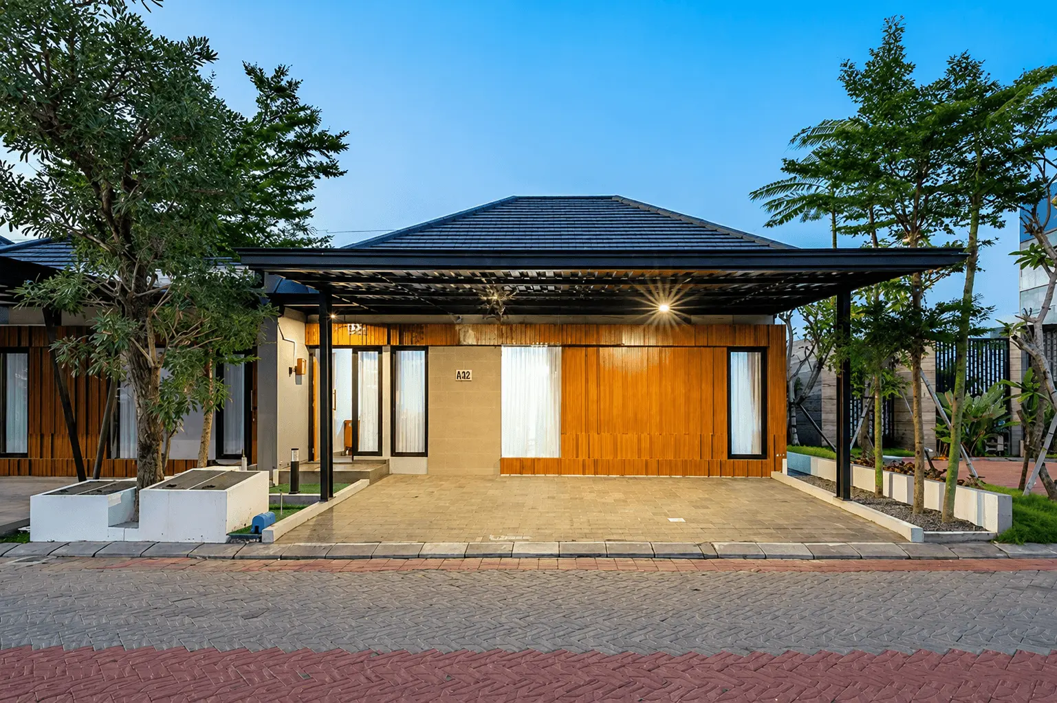 Tampak Depan Adyaraka Villa